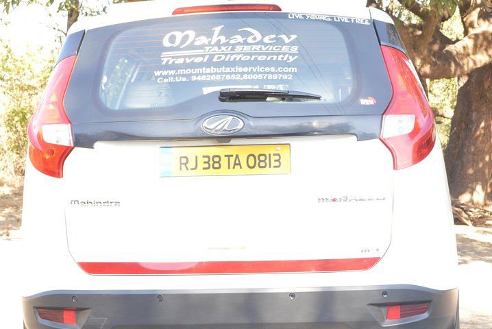 Private A/c Transfer Mount Abu to Jodhpur ( 6 Seat A/c Suv )