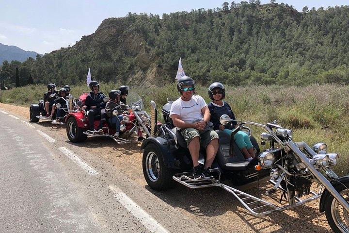 Luxury Rewaco Trike "The Fun In The Sun Tour" - (3 hours, Min of 2 Passengers)