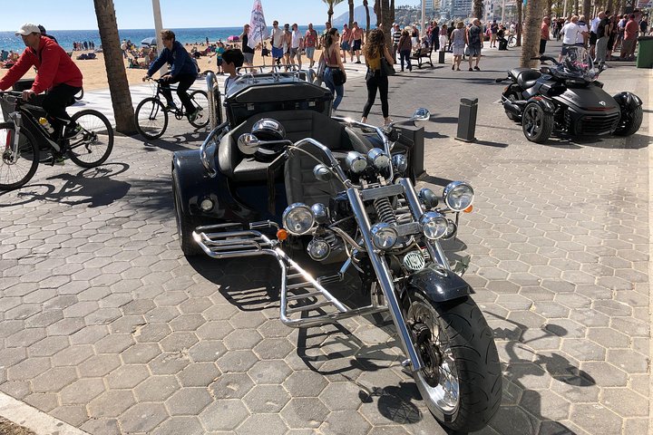 Luxury Rewaco Trike "The Photo Blaster Tour" - (2 hours, Min of 2 passengers)