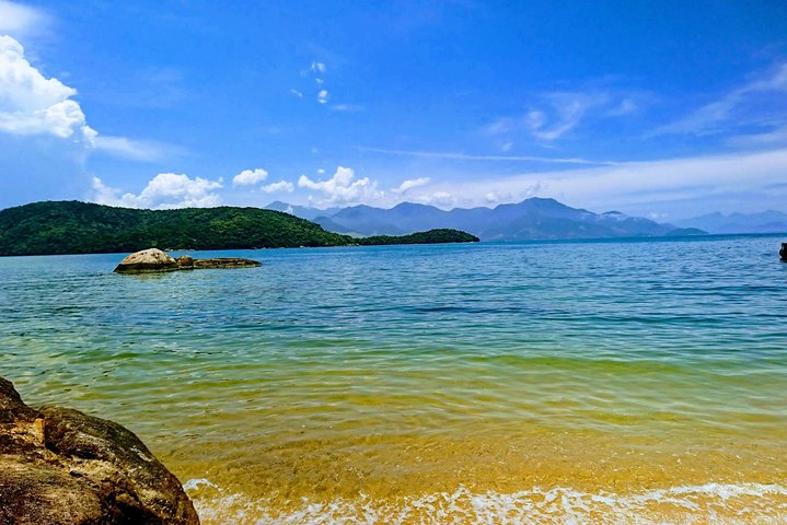 Feiticeira's Waterfall + Beaches of Enseada das Estrelas - Full day Private Hike