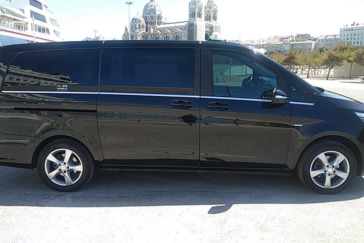 5-HOURS PRIVATE Sightseeing Tour of the Provence from La seyne, Toulon cruisesl