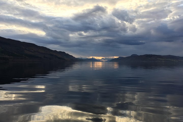 Loch Ness 50-minute Cruise with Urquhart Castle Views