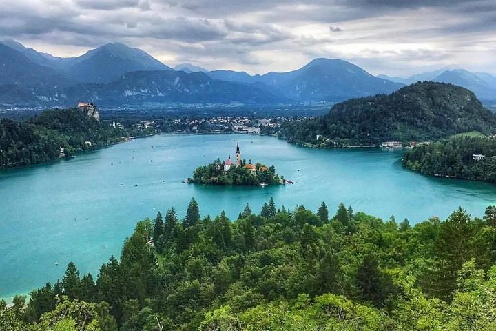 Lake Bled Small Group Day Trip from Ljubljana (Castle and Island)