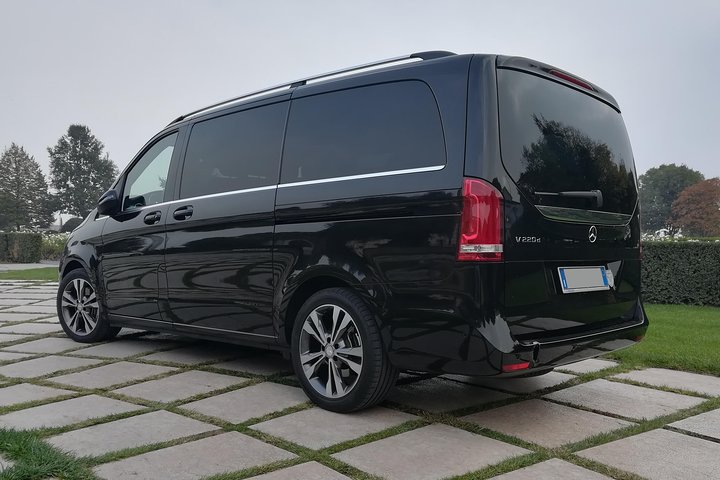 Private Luxury Transfer from Tirano to Venice (or viceversa)
