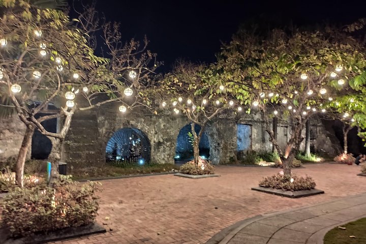 Manila by Night: Discovering City Highlights with Intramuros