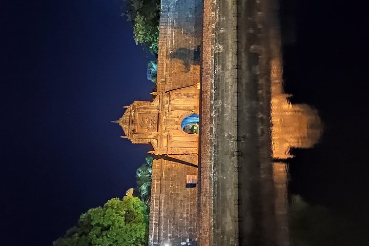 Manila by Night: Discovering City Highlights with Intramuros
