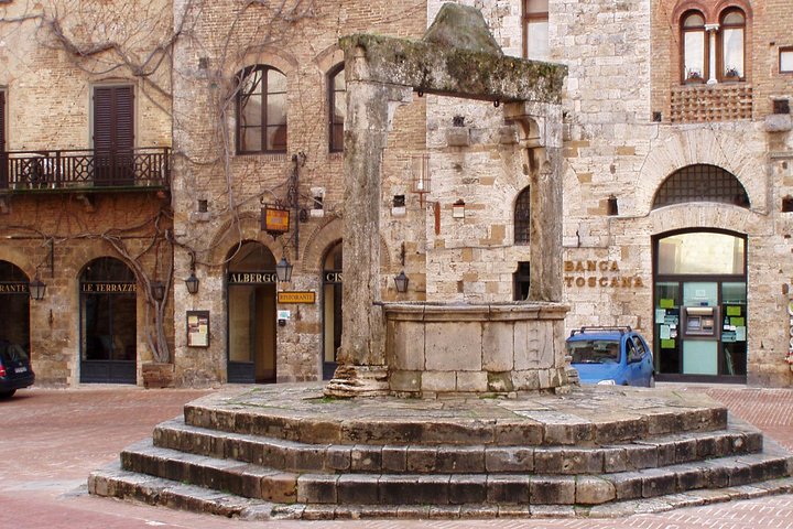Private Tour in San Gimignano