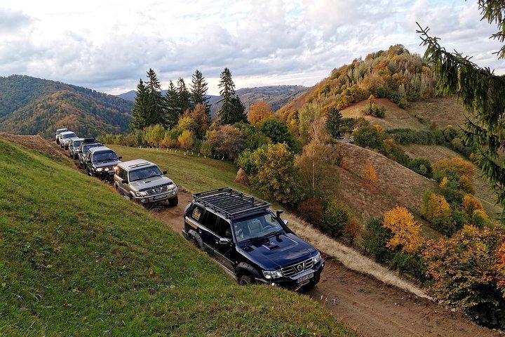 4x4 Nature Tour in Land of Dracula - 1 day