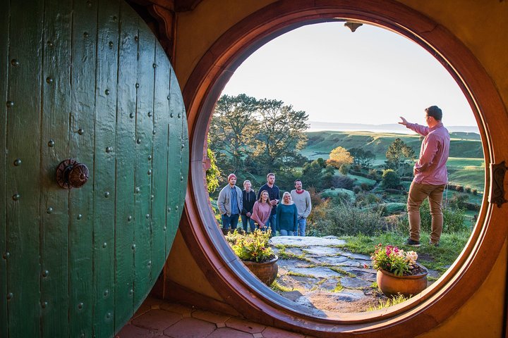 Hobbiton™ Movie Set Walking Tour from Shires Rest