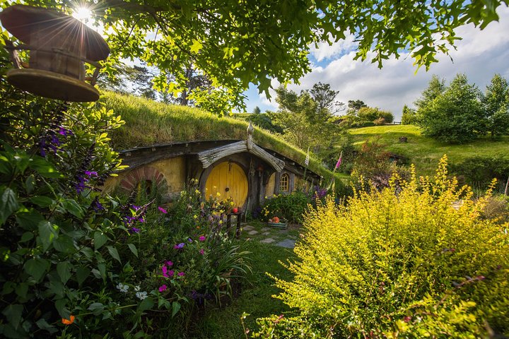 Hobbiton™ Movie Set Walking Tour from Shires Rest