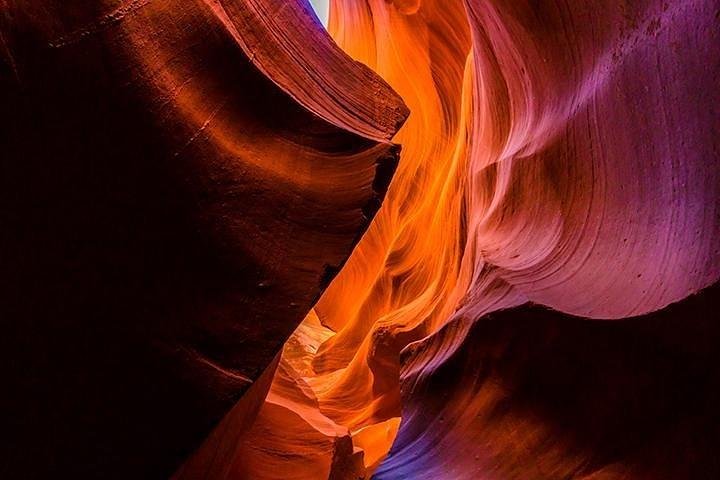 Antelope Canyon & Horseshoe Bend Day Tour with Lunch, Free WiFi