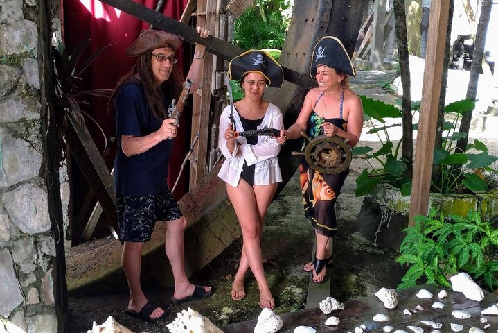 Pirates of the Caribbean Movie Site and Beach Guided Tour