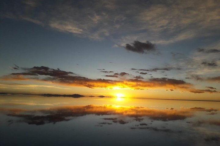 Uyuni Saltflat from San Pedro de Atacama ROUNDTRIP or ONE WAY to Uyuni