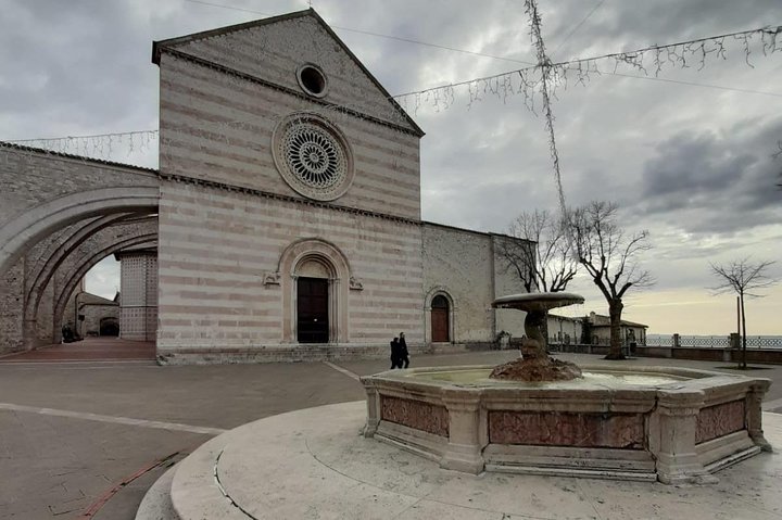 Small Group Tour of Assisi and St. Francis Basilica