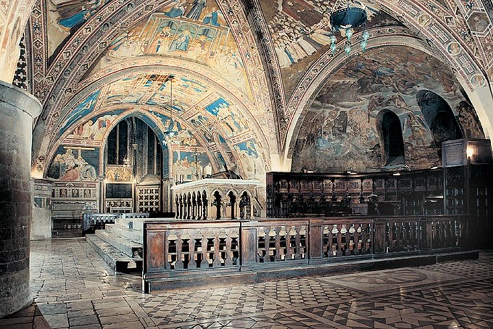 Small Group Tour of Assisi and St. Francis Basilica