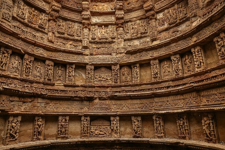 Stepwells of Gujarat: Adalaj and Rani ki Vav Private Tour