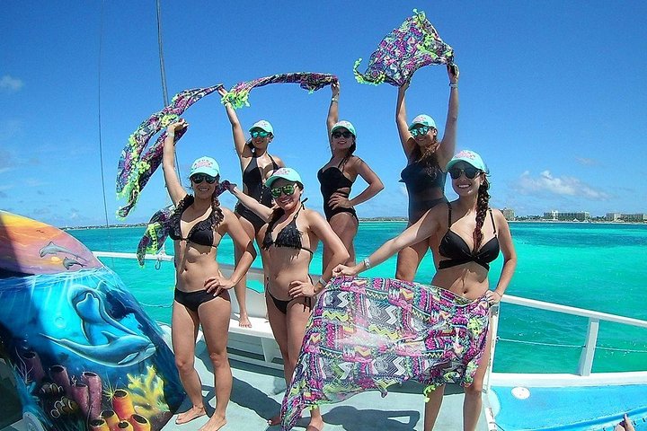 Dolphin Catamaran Snorkel and Sail with Open Bar