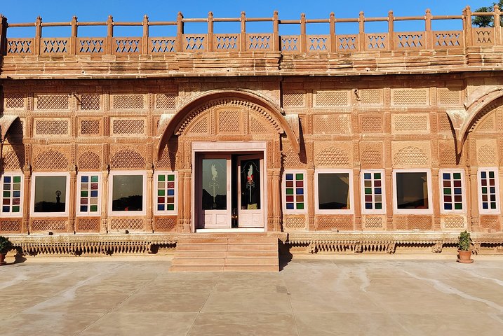 Mehrangarh Fort and Blue City Historic Tour with Local Guide