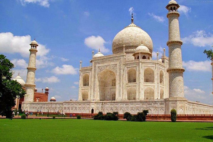 Skip The Line: Sunrise Taj Mahal & Agra Day Tour From Jaipur