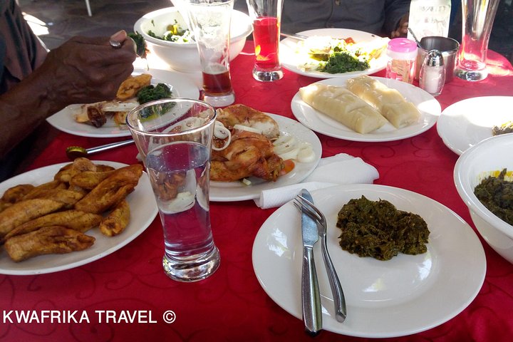 4 days Zongo falls, Bonobos and Kinshasa city experience