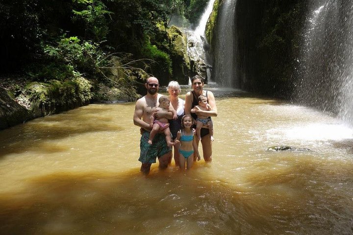 4 days Zongo falls, Bonobos and Kinshasa city experience