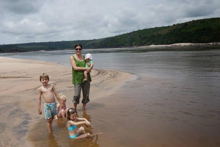 4 days Zongo falls, Bonobos and Kinshasa city experience