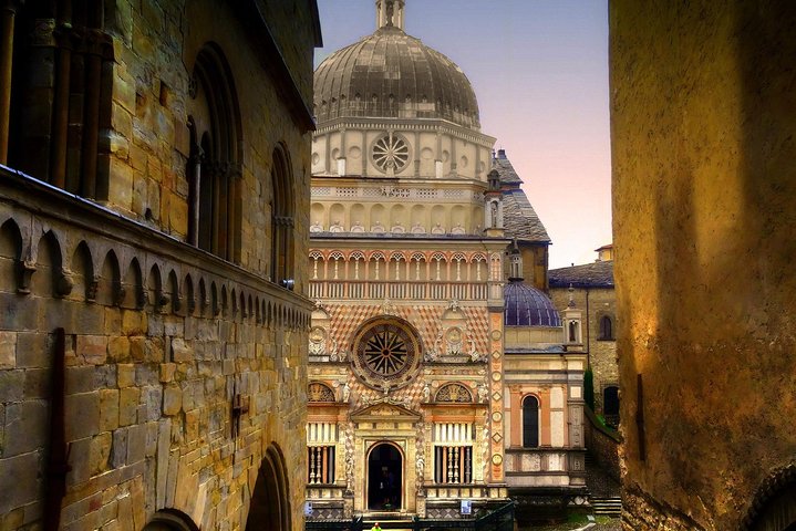 Bergamo: 2.5-hour private walking tour of the Upper Town