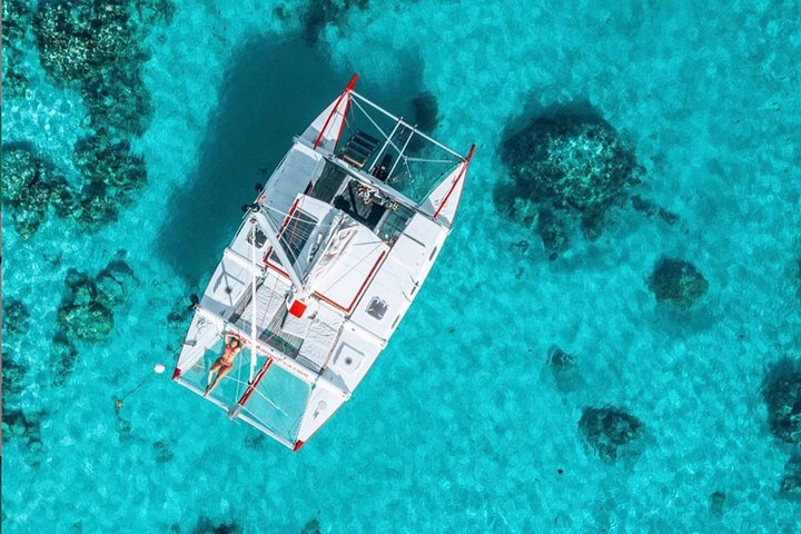 Half Day Tour : Moorea Snorkeling & Sailing on a Catamaran named Taboo