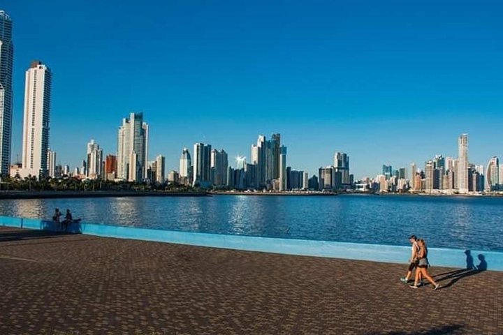 Panama Canal and City Tour Experience
