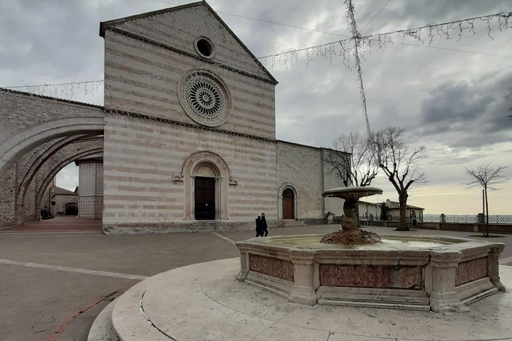 Assisi Full day tour including St Francis Basilica and Porziuncola