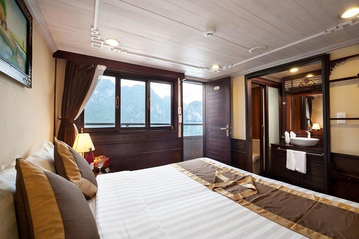 Halong Bay 2 Days 1 Night Cruise