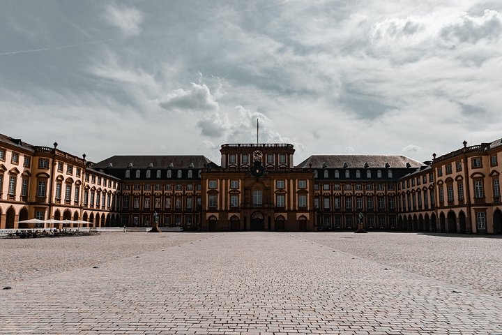 Architectural Mannheim: Private Tour with a Local Expert