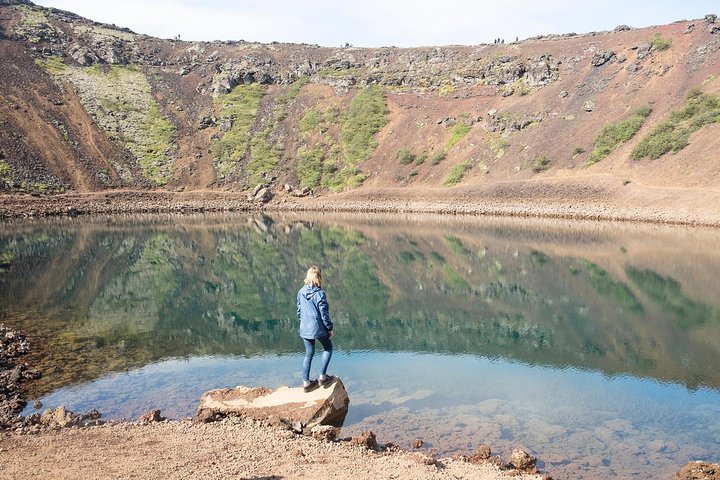 Golden Circle, Volcano Crater and Blue Lagoon Small-Group Tour