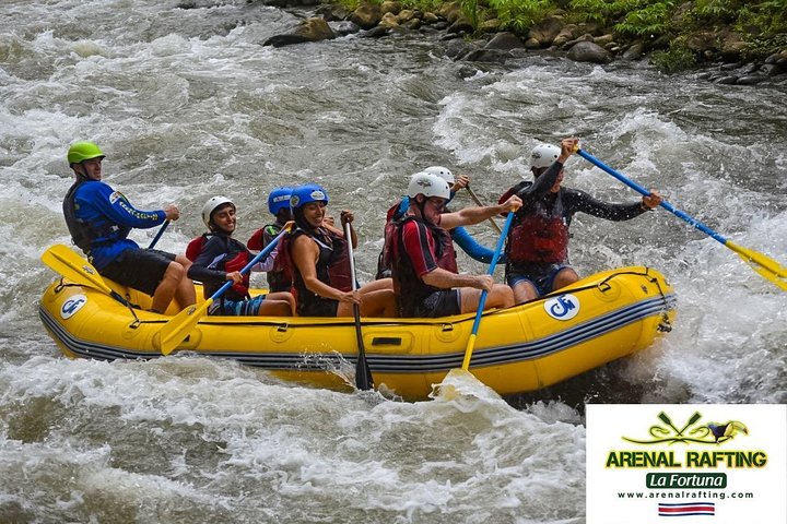 Balsa River White Water Rafting class 2/3 in Costa Rica