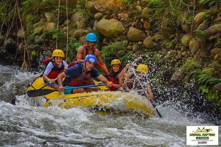 Balsa River White Water Rafting class 2/3 in Costa Rica