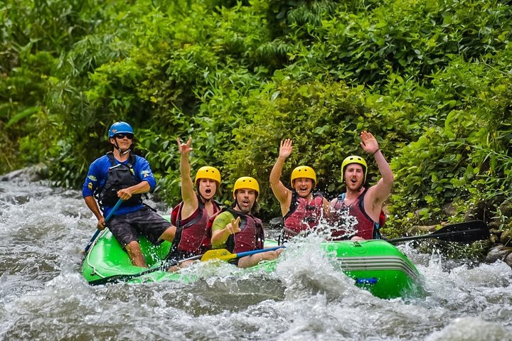 Balsa River White Water Rafting class 2/3 in Costa Rica