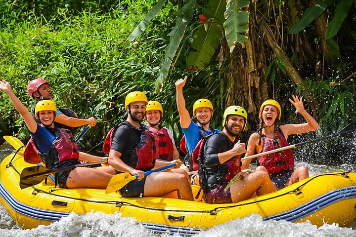 Balsa River White Water Rafting class 2/3 in Costa Rica