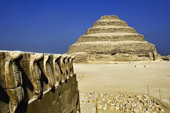 Full day Private Tour Giza Pyramids Sakkara Memphis Dahshur