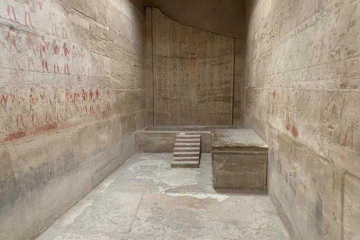 Full day Private Tour Giza Pyramids Sakkara Memphis Dahshur