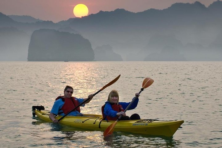 Halong Bay 2 Days 1 Night Cruise