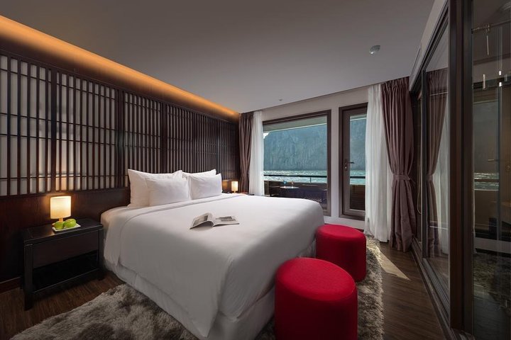 Halong Bay 2 Days 1 Night Cruise