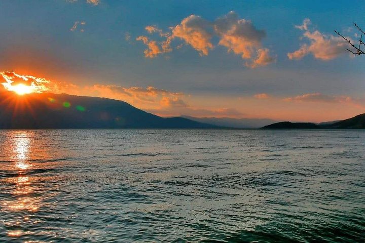 1-Day Dali tour from Kunming by Round-way Bullet Train