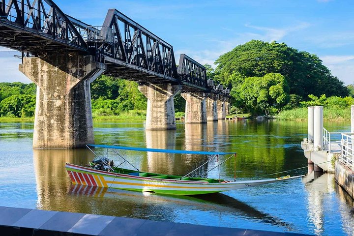 Private Tour: Kanchanaburi Local Thai Life and City Discovery
