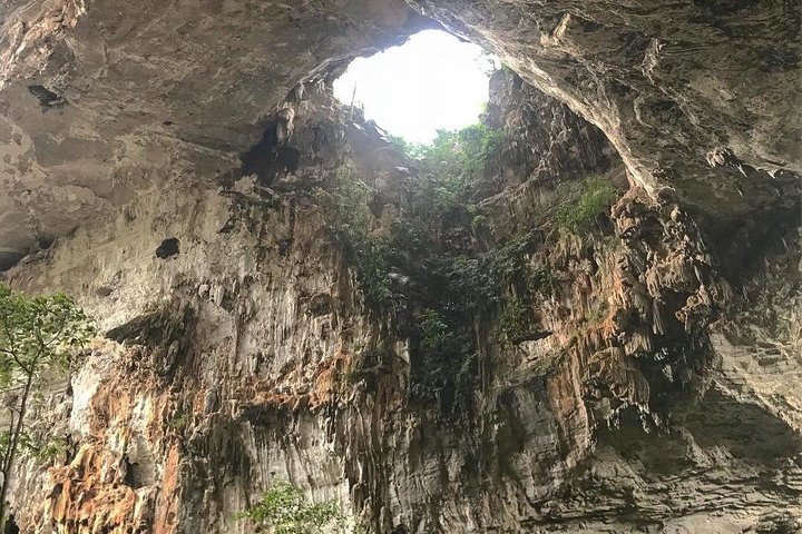 Private Tour: Trekking Kanchanaburi Forest to Tham Than Lod