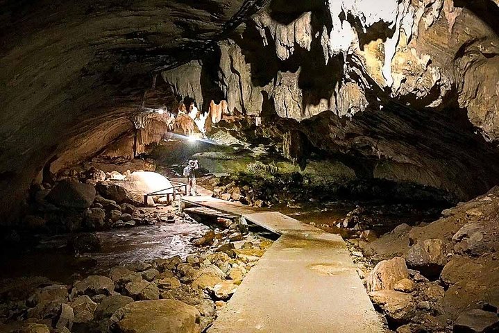 Private Tour: Trekking Kanchanaburi Forest to Tham Than Lod