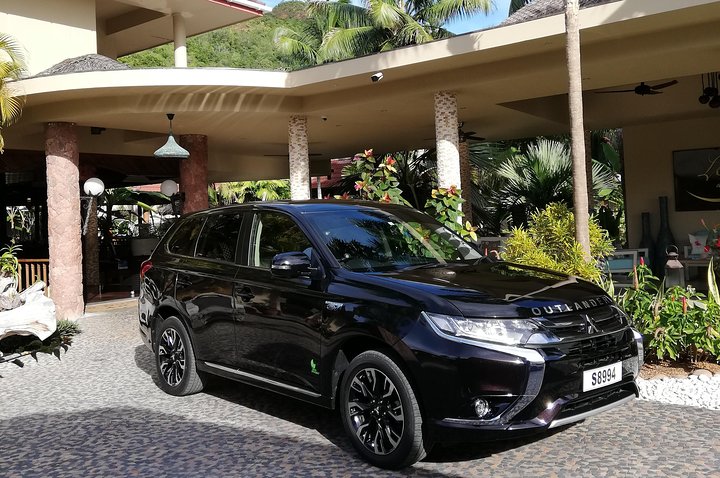 Private Transfer from PRASLIN Airport
