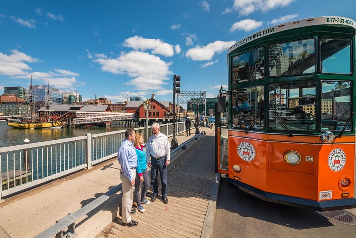 Boston Hop-On Hop-Off Trolley Tour with 13 Stops