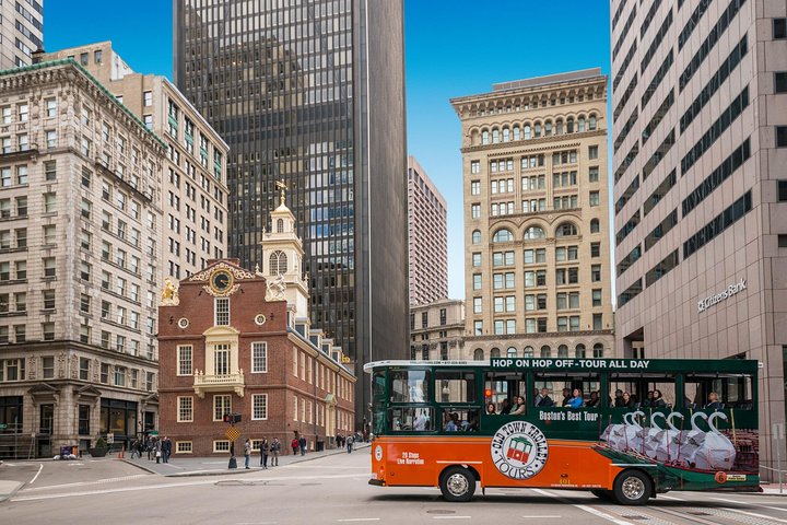 Boston Hop-On Hop-Off Trolley Tour with 13 Stops