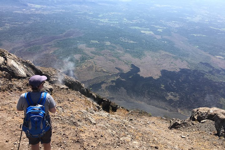 Private hike to active Izalco and Cerro Verde volcanoes. 2 volcanoes in one day!