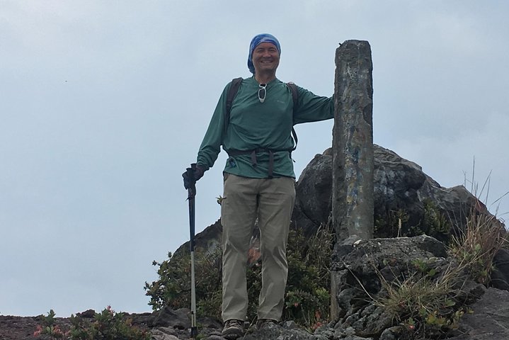 Private hike to active Izalco and Cerro Verde volcanoes. 2 volcanoes in one day!